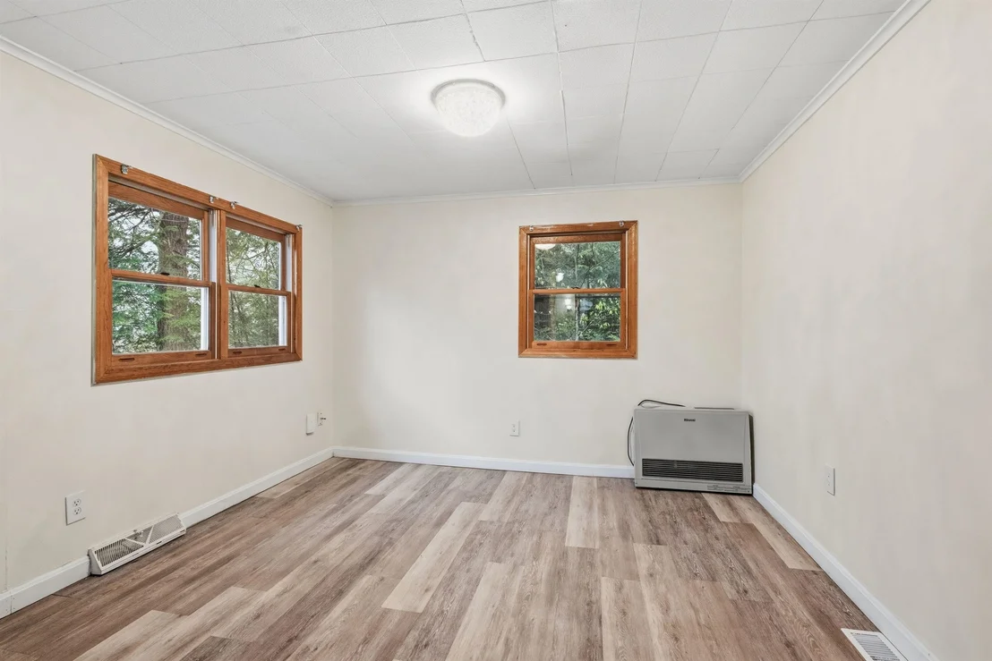 Photo of 111 Fox