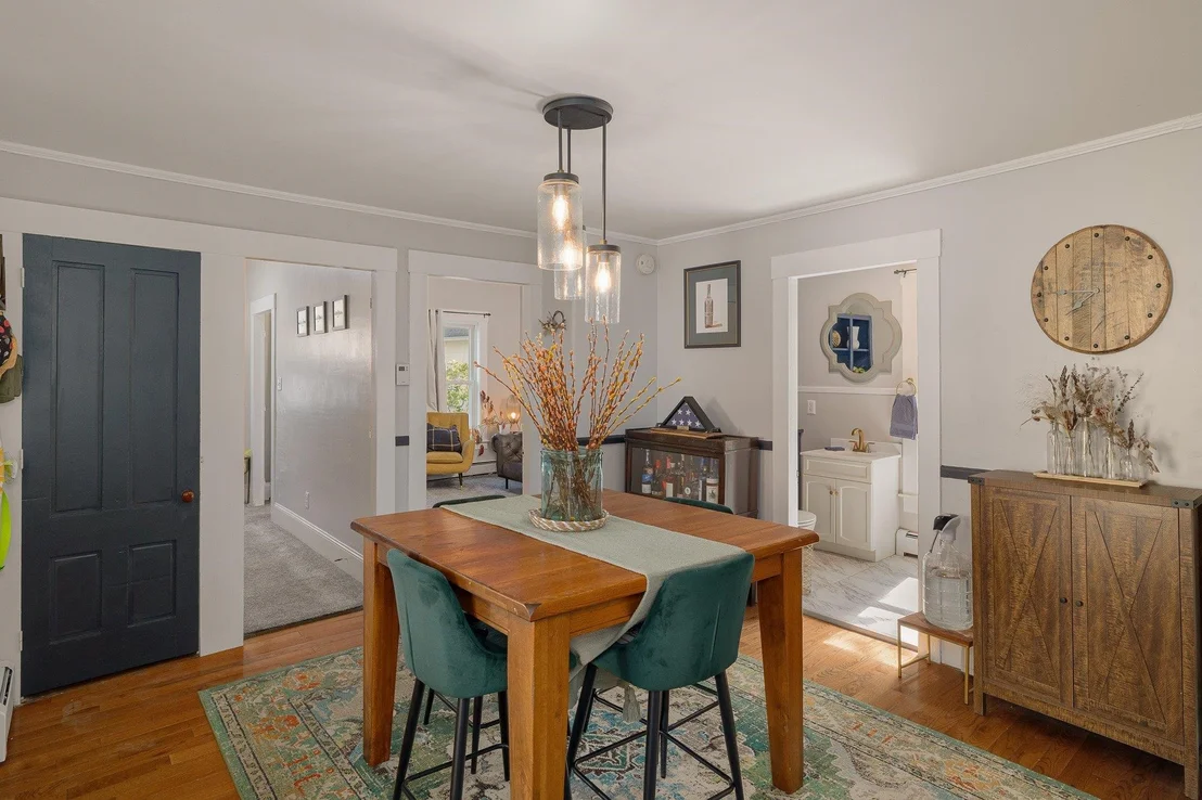 Photo of 6 Weston