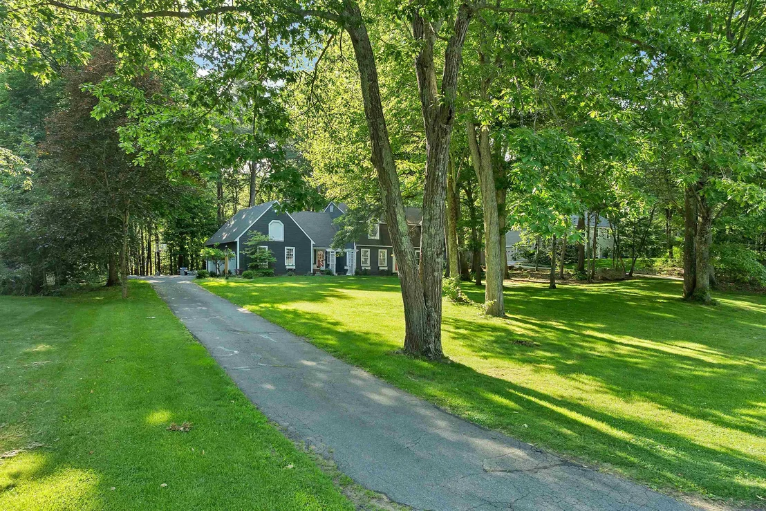 Photo of 9 Meadowview