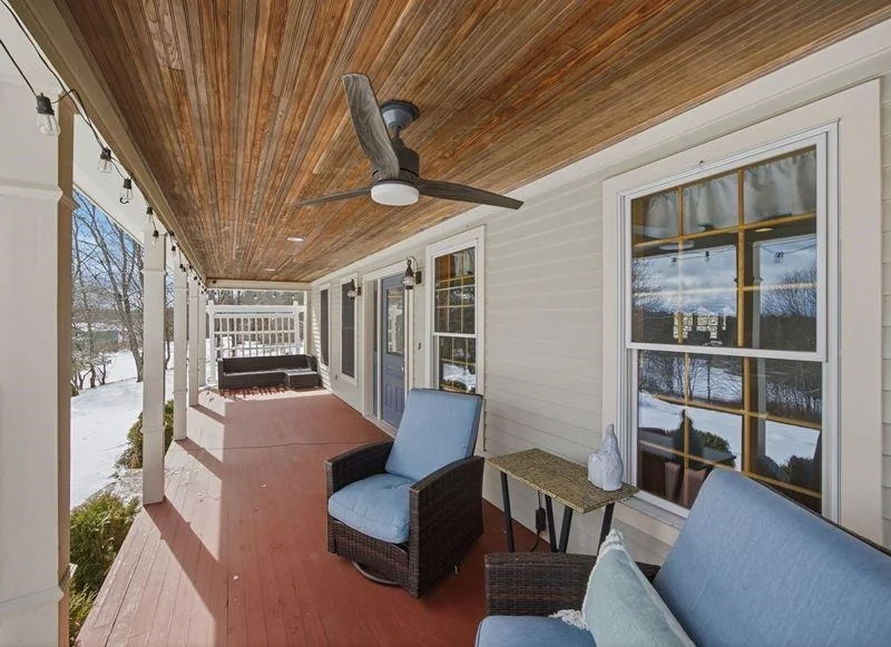 Photo of 692 Old Walpole