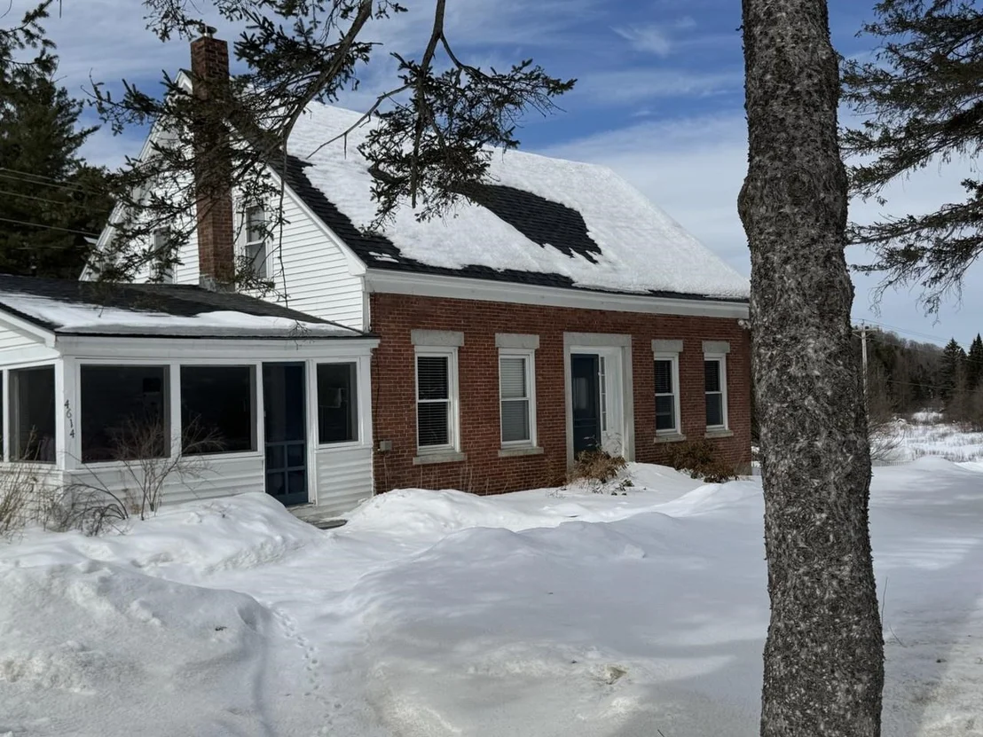 Photo of 4614 Brook