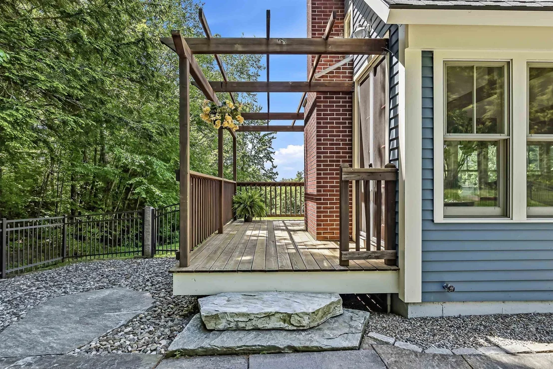 Photo of 1087 County