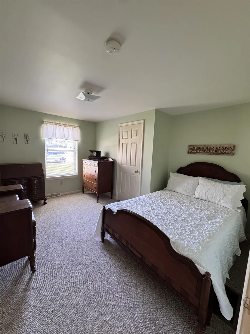 Photo of 148 Jeffrey