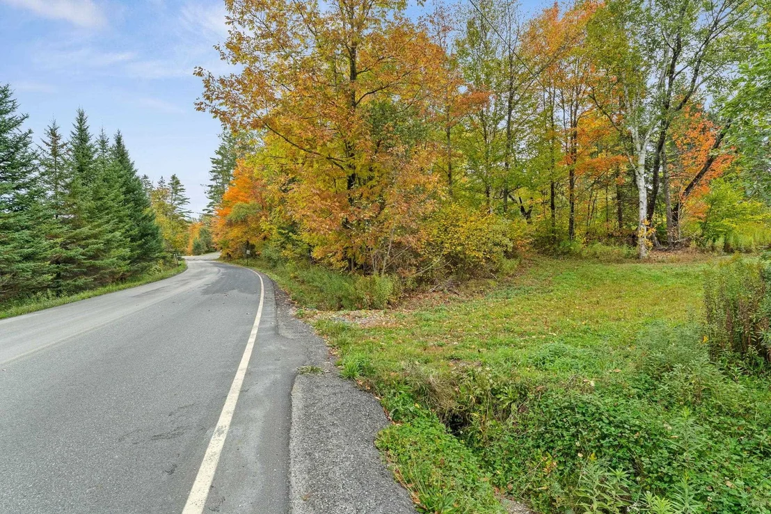 Photo of 335 Calais