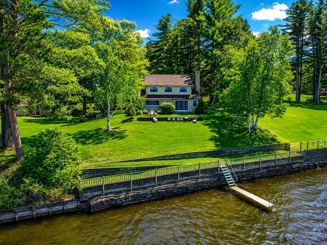 Photo of 1254 Bluff