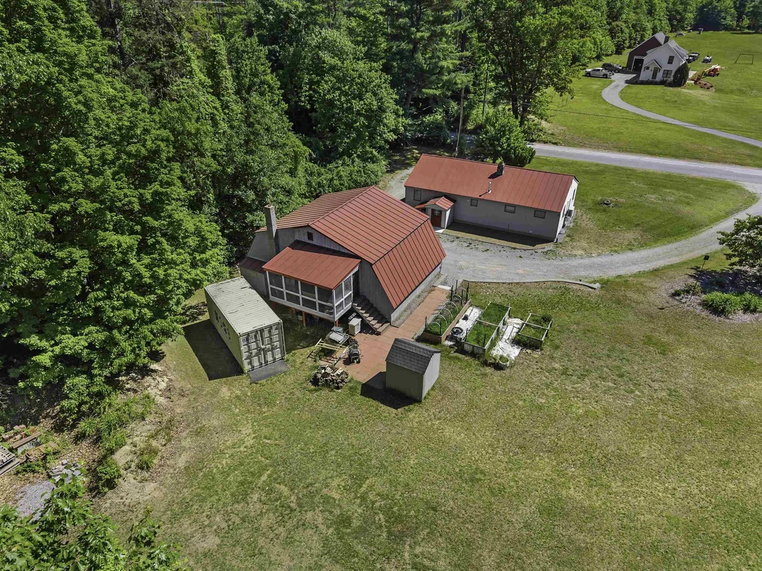 Photo of 35 Tyler