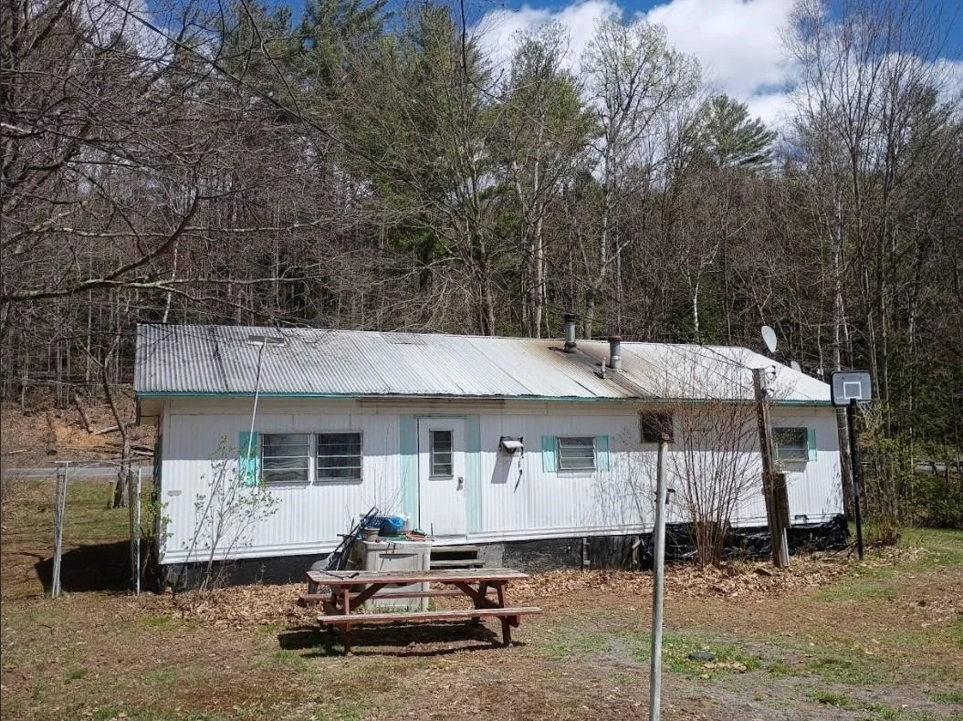 Photo of 1045 US Route 3