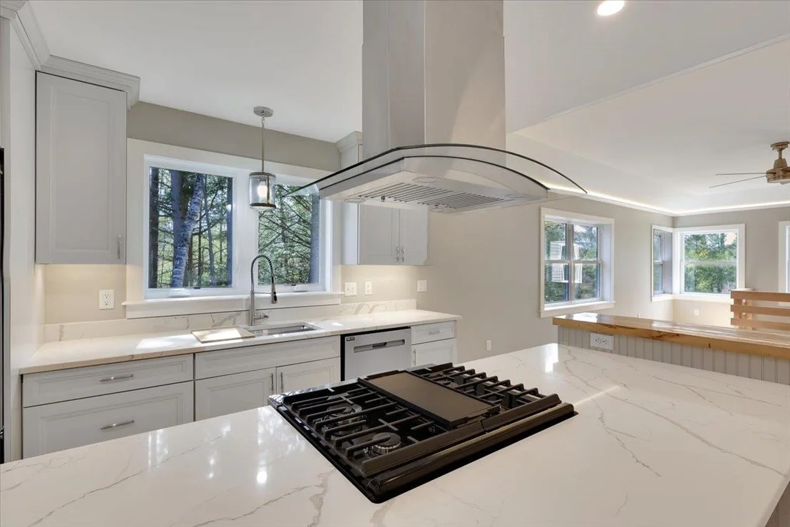 Photo of 49 Hemlock