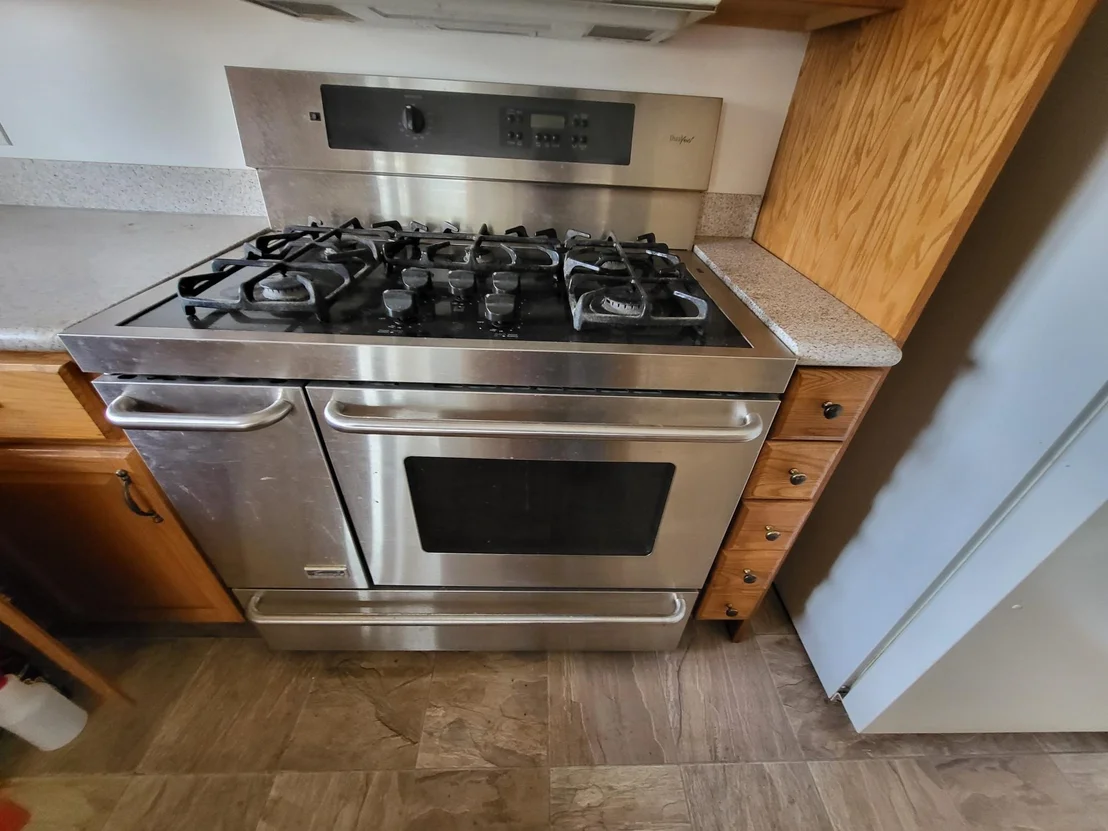 Photo of 1008 Luce