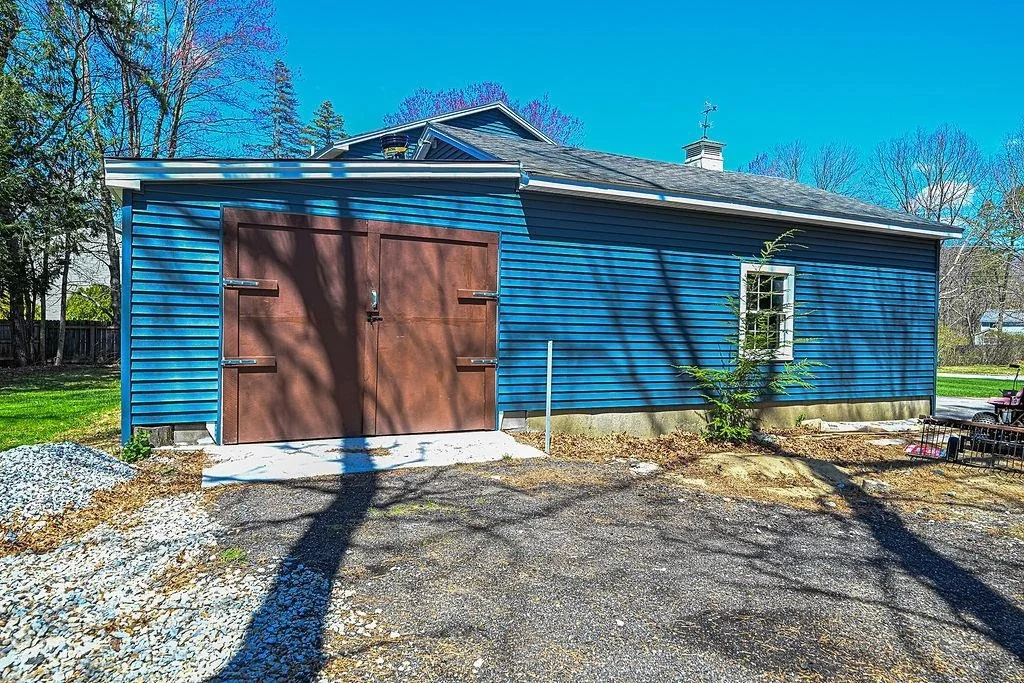 Photo of 32 Hickory