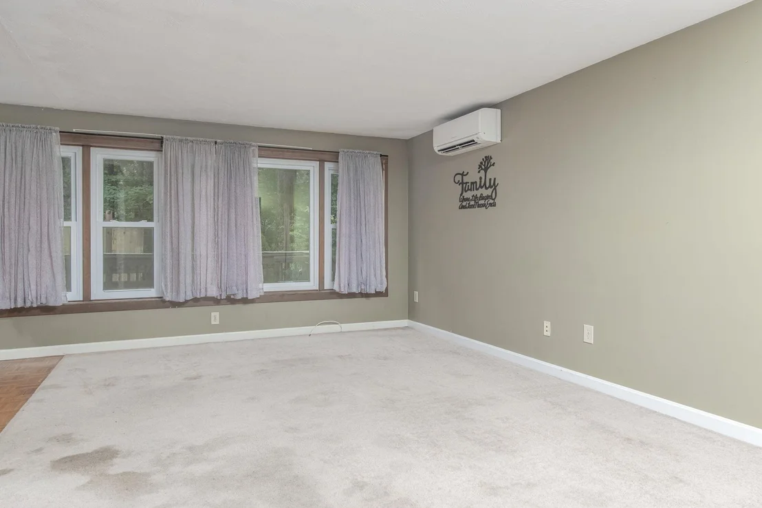 Photo of 20 Redfield