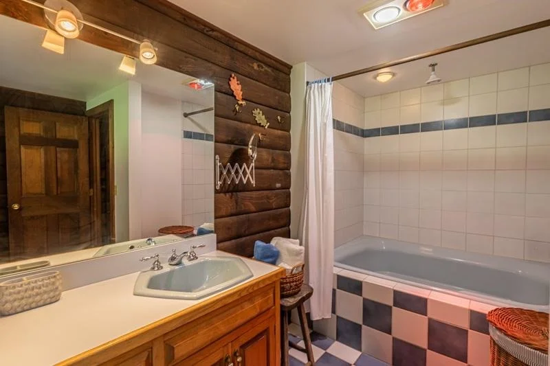 Photo of 1731 Three Maple