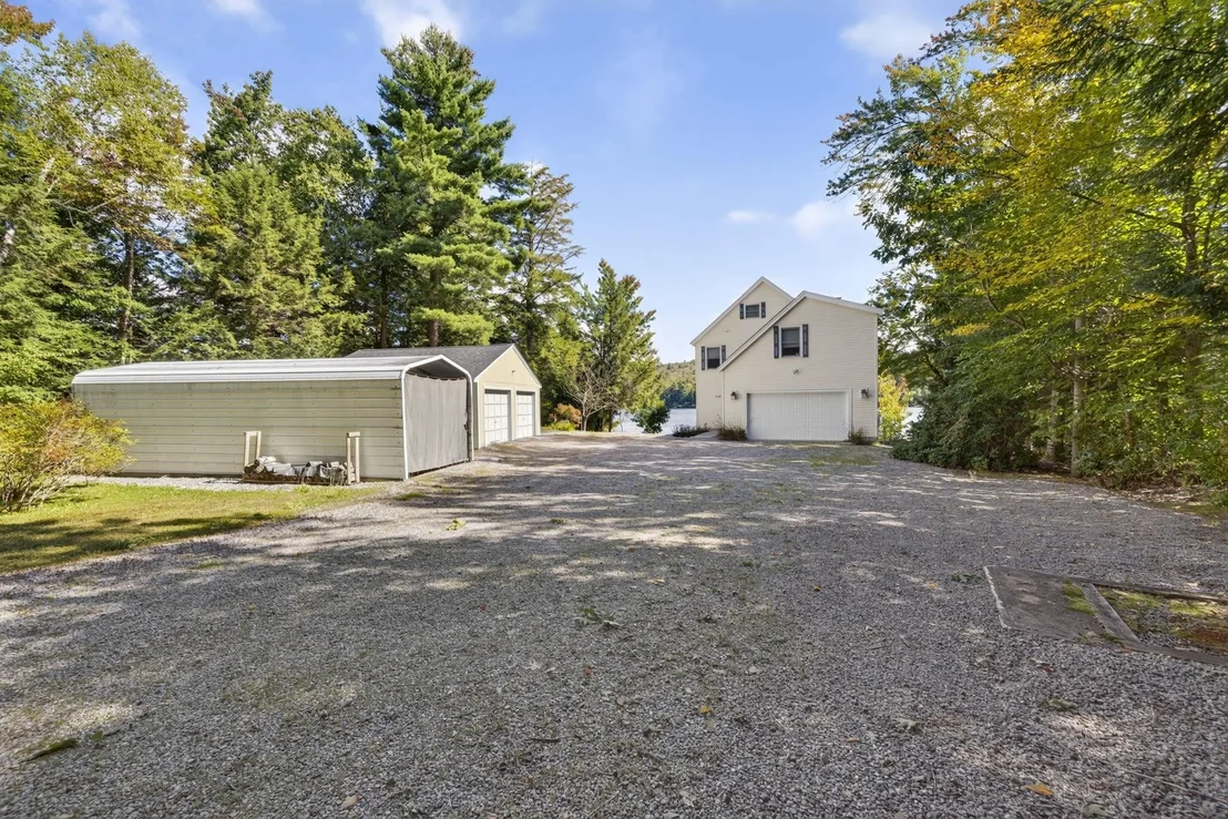 Photo of 536 Whitney