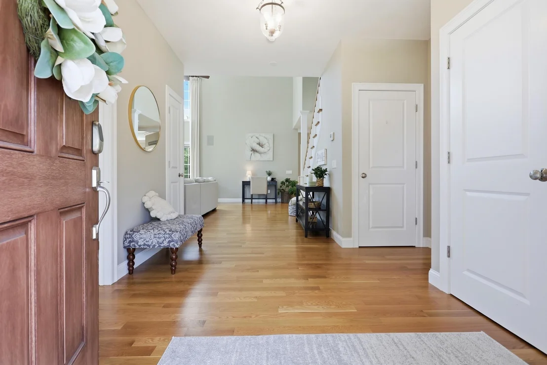 Photo of 28 Lamplighter