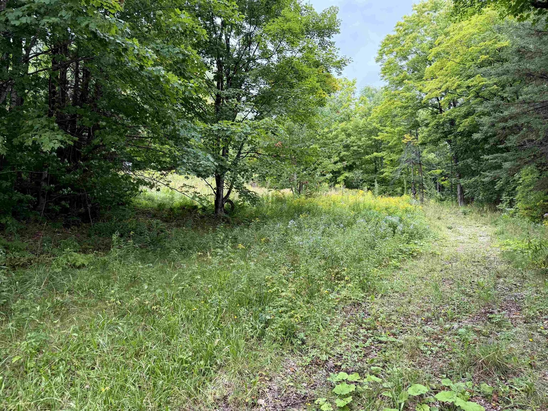 Photo of 4716 Route 5