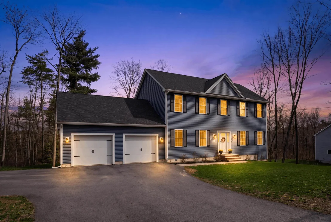 Photo of 303 Derry