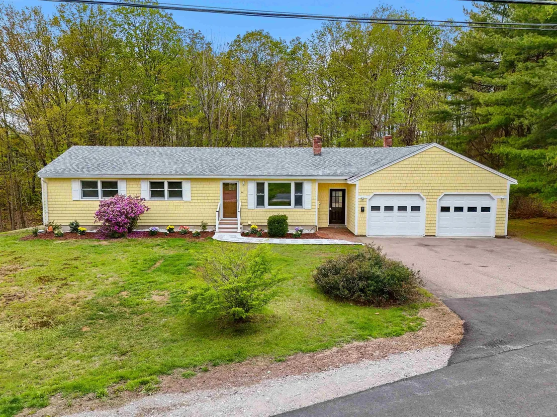 Photo of 6 Colonial