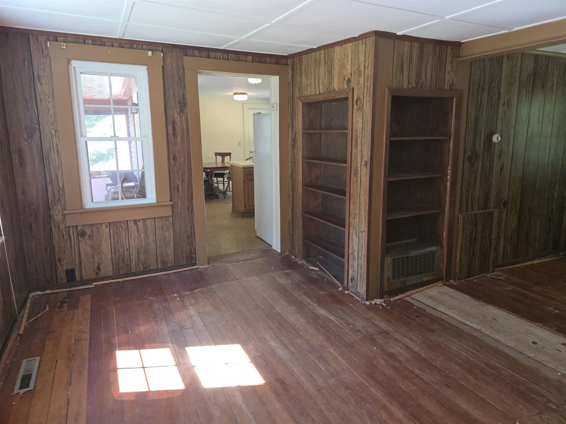 Photo of 139 Pleasant Valley