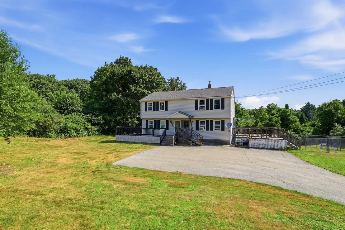 Photo of Unit L at 17 Juniper