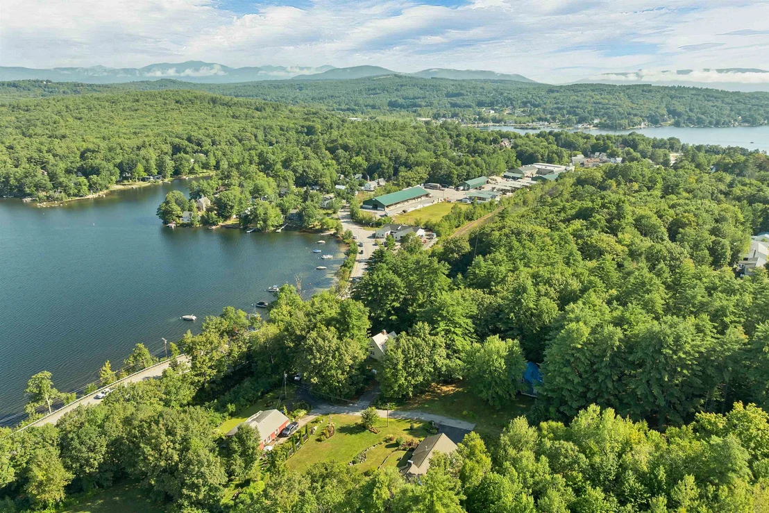 Photo of 10 Lakeview