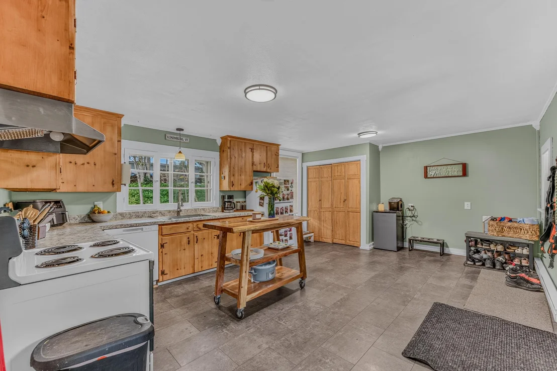Photo of 59 S. Lunenburg