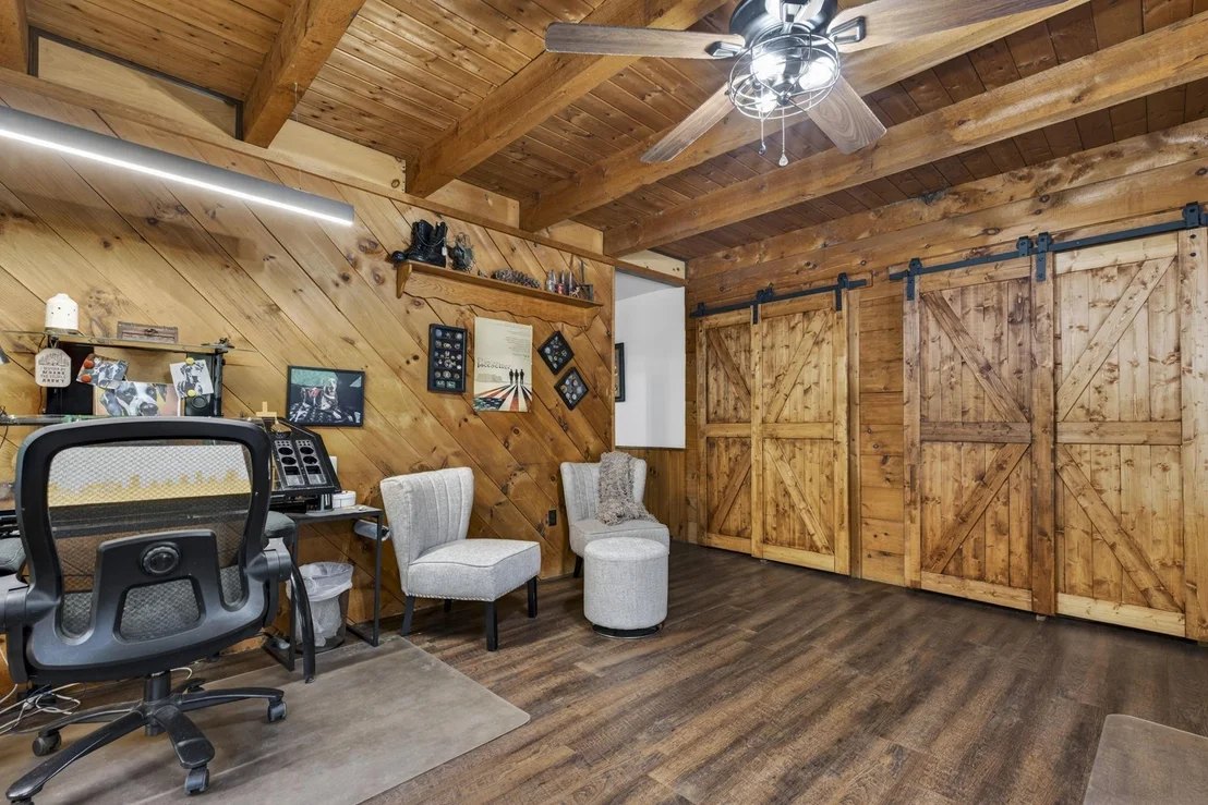 Photo of 333 Roby