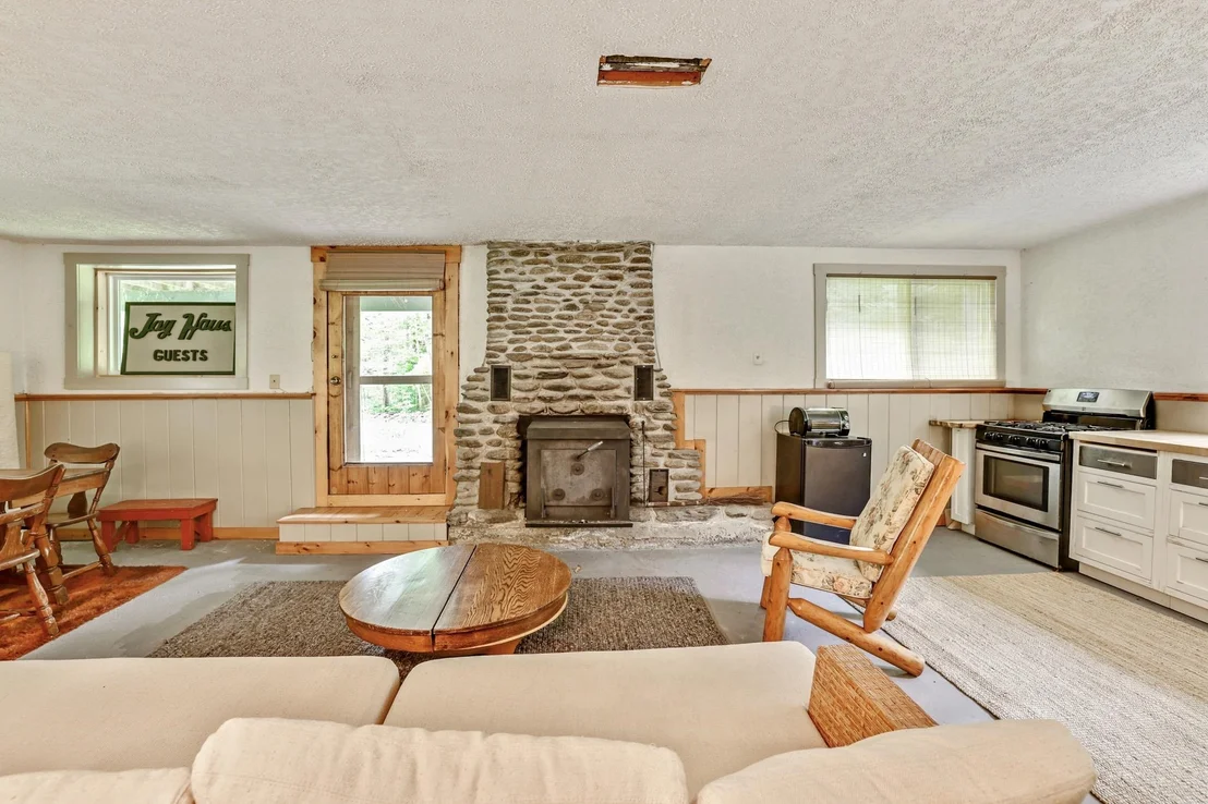 Photo of 57 Pine