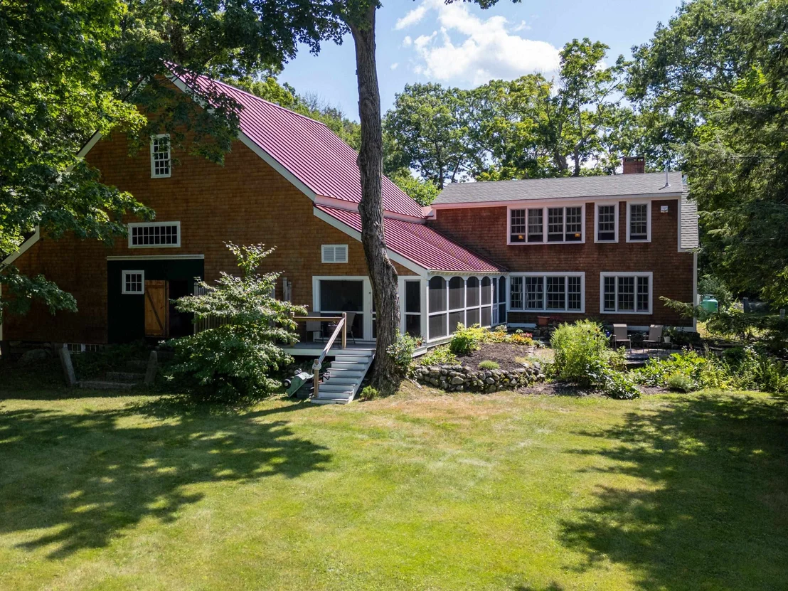 Photo of 83 Walnut