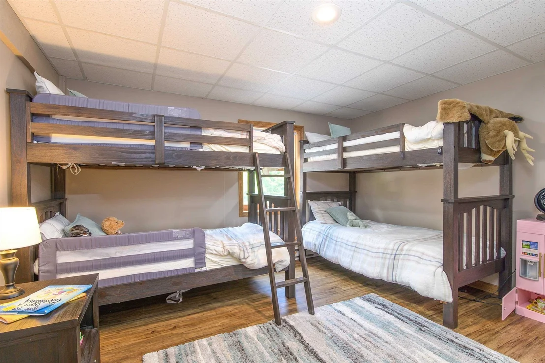 Photo of 566 Patch Hill