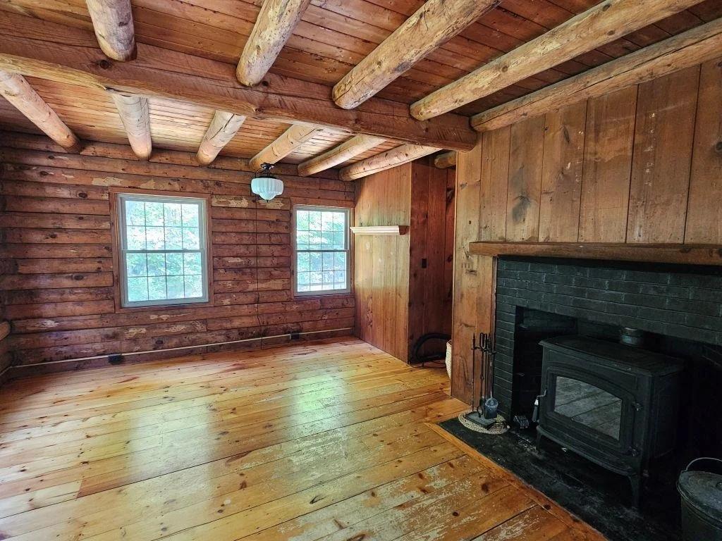 Photo of 423 Old Walpole