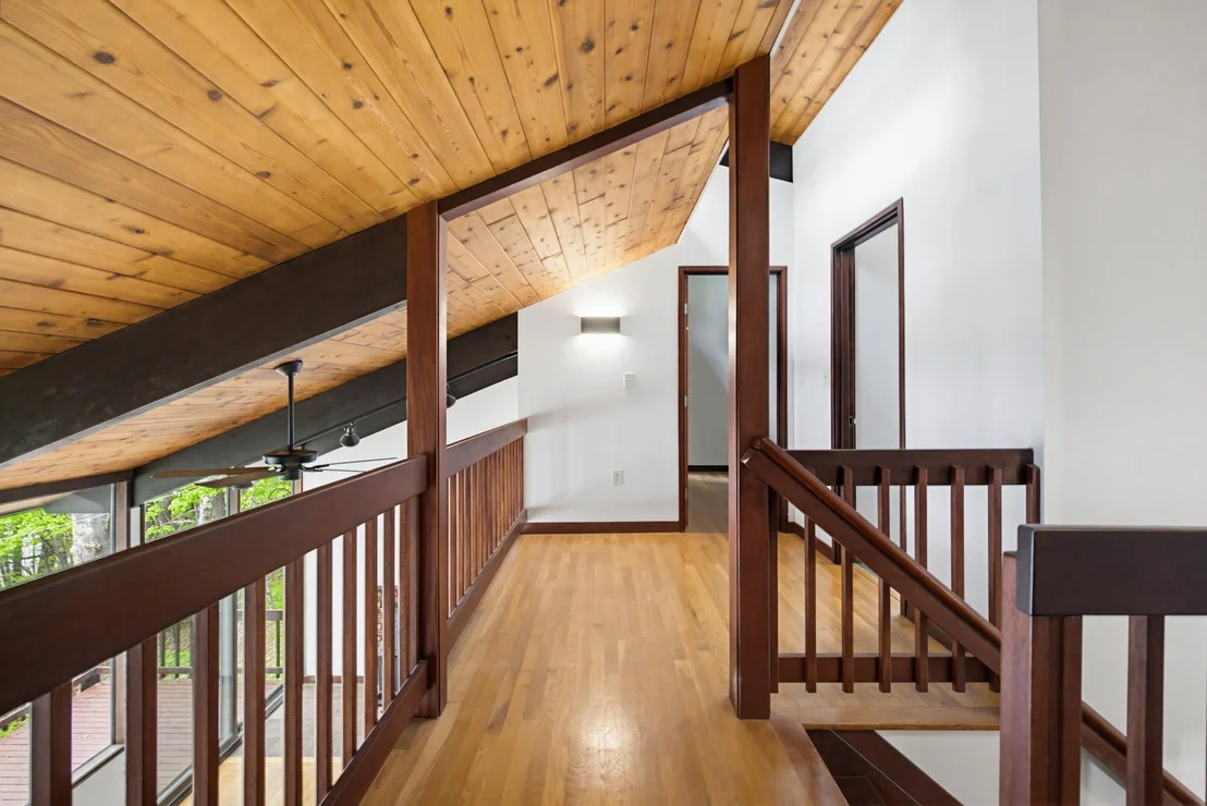 Photo of 18 Treehouse