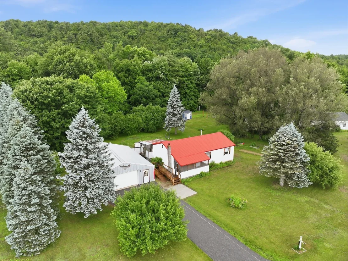 Photo of 104 Ridgeview Drive
