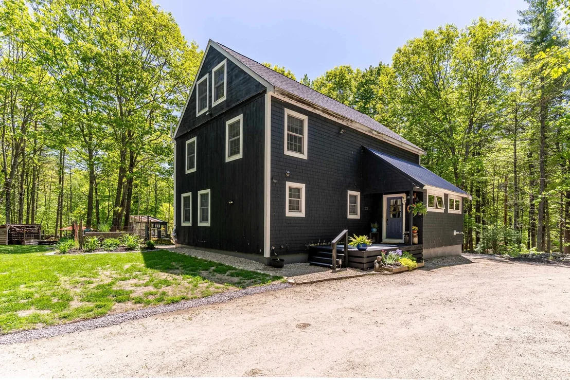 Photo of 338 Middleton