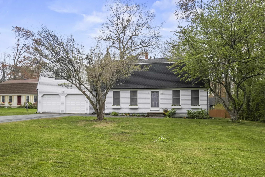 Photo of 35 Buttonwood