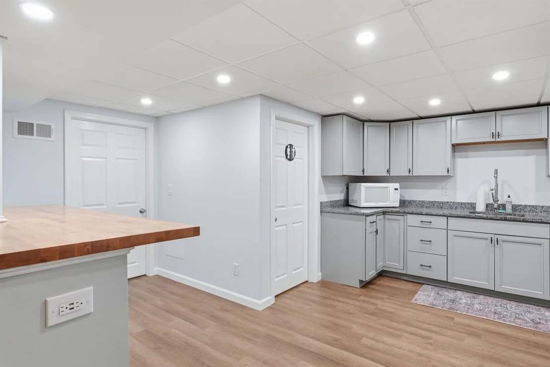 Photo of 369 Morrill