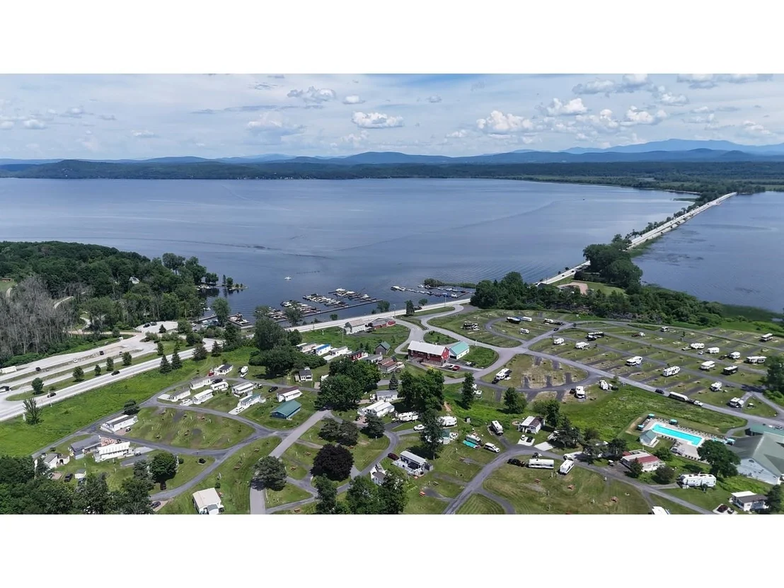 Photo of 33 Island