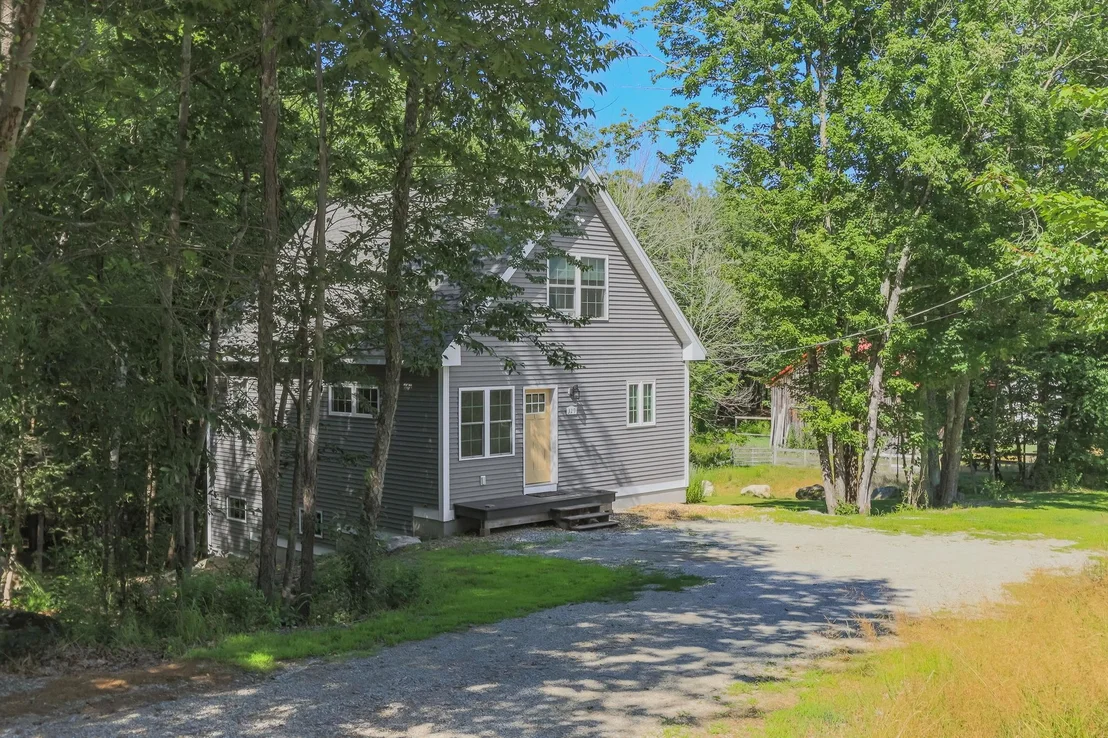 Photo of 325 Mccurdy