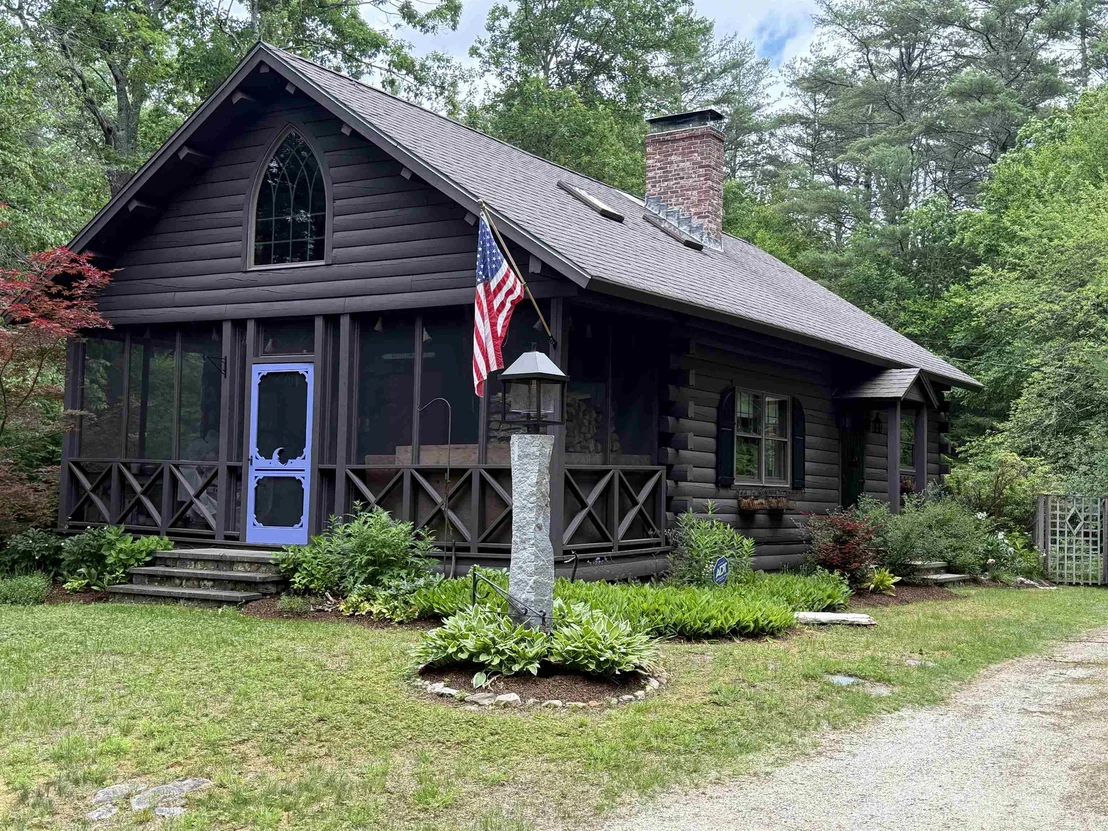 Photo of 38 Old Jaffrey