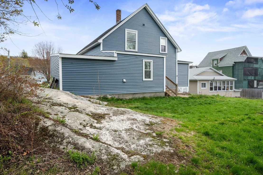 Photo of 193 Willow