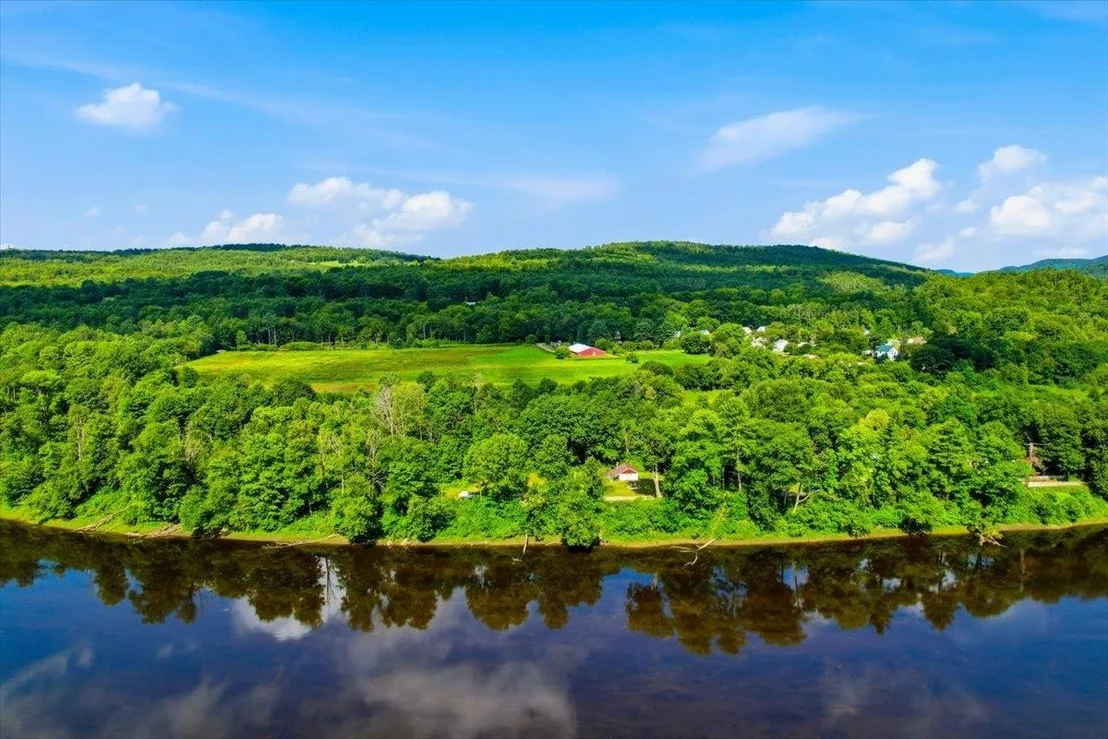 Photo of 288 River