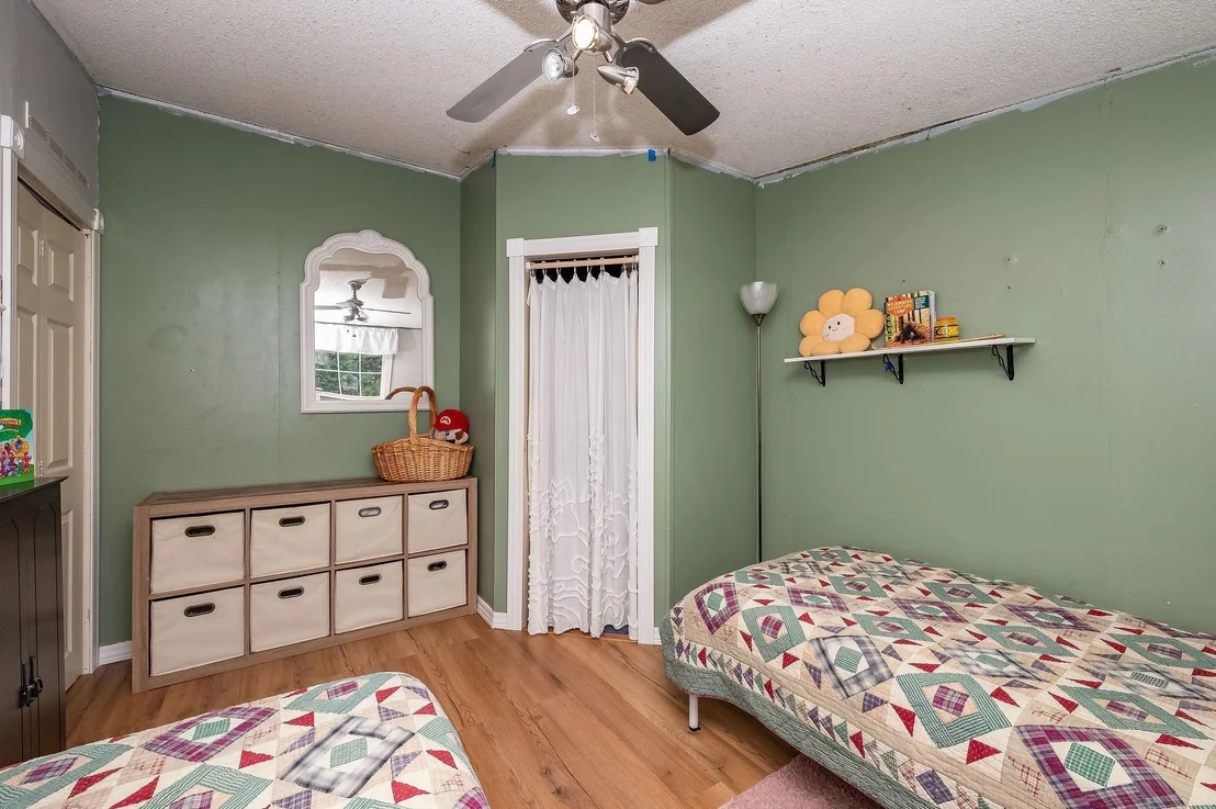 Photo of 446 Emerald