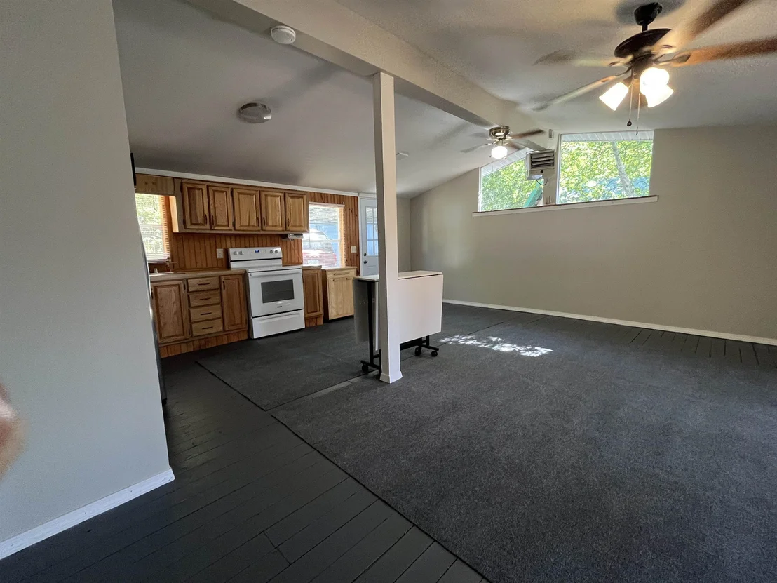Photo of 53 White Pond