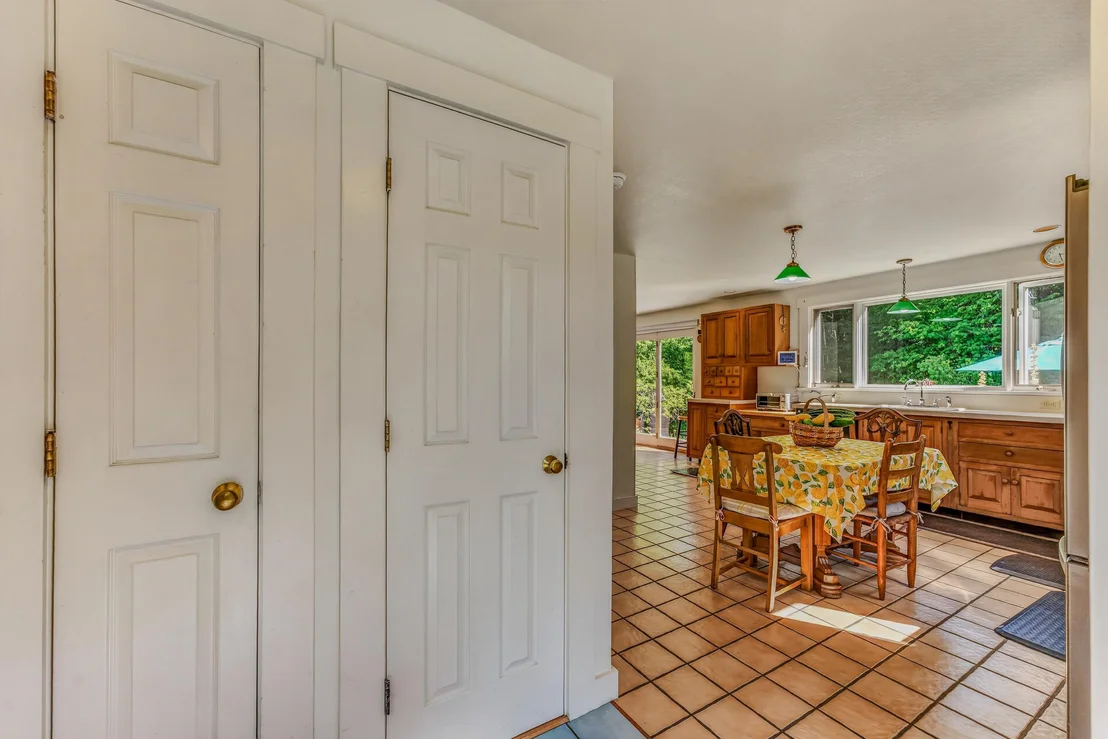 Photo of 381 Toad Hill