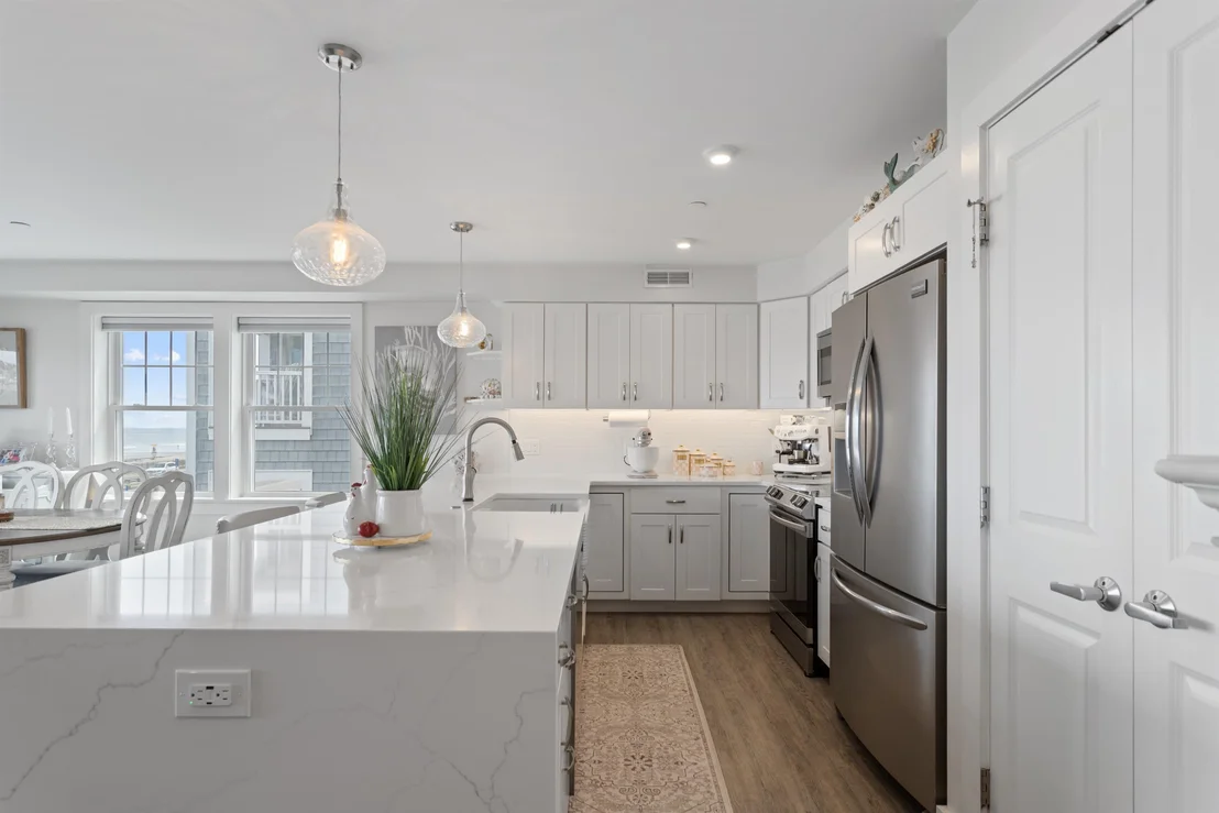 Photo of Unit 3 at 377 Ocean