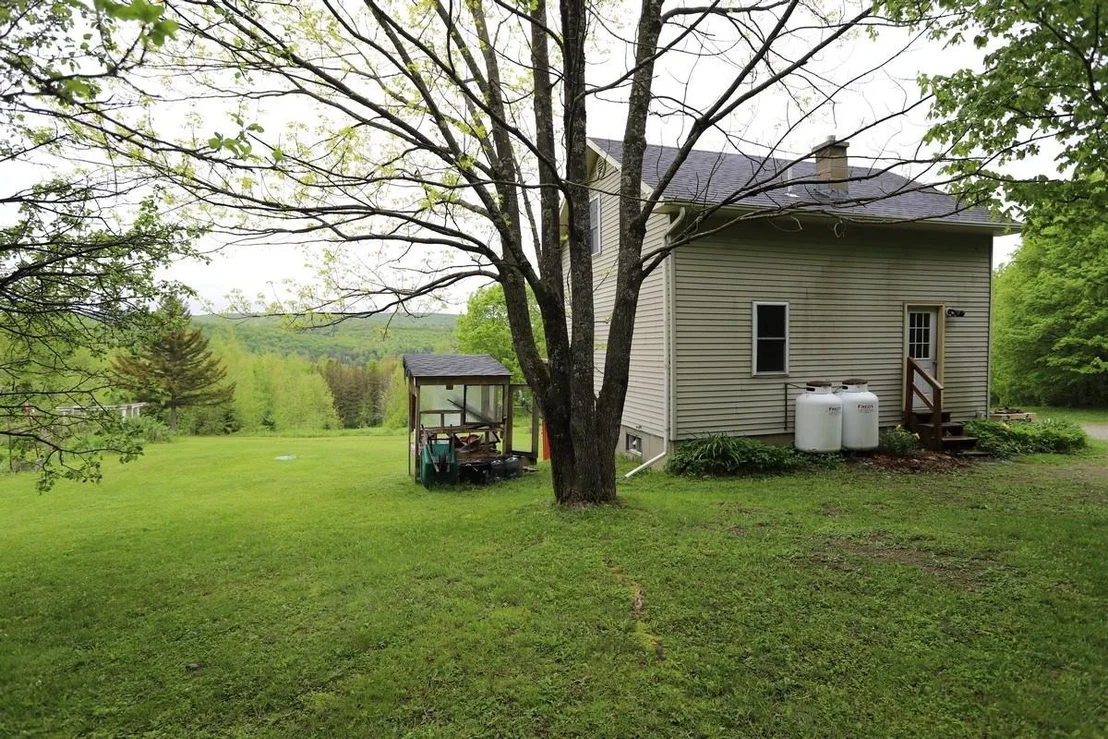 Photo of 760 Spencer Hill