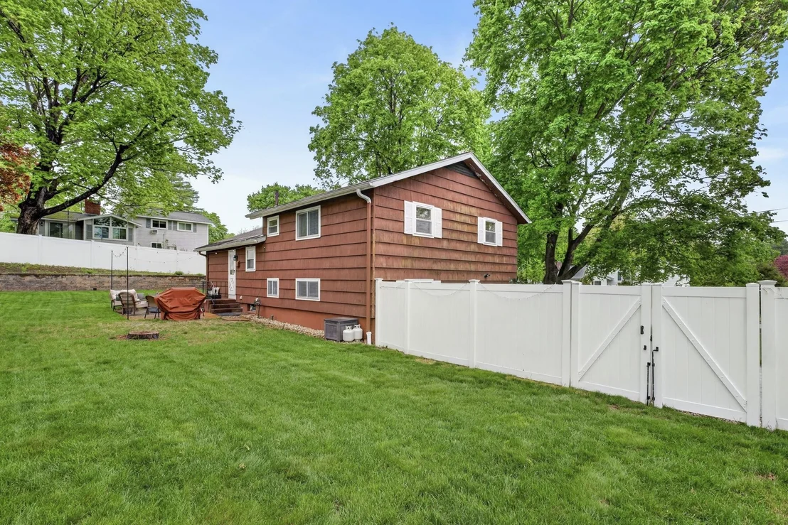Photo of 130 Colgate