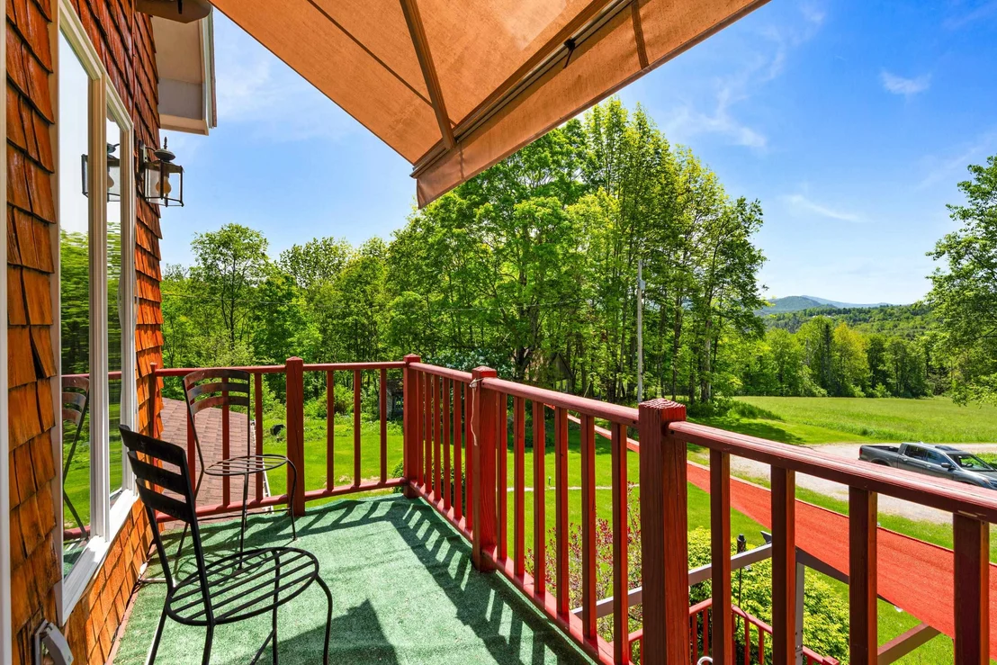 Photo of 1078 Brook