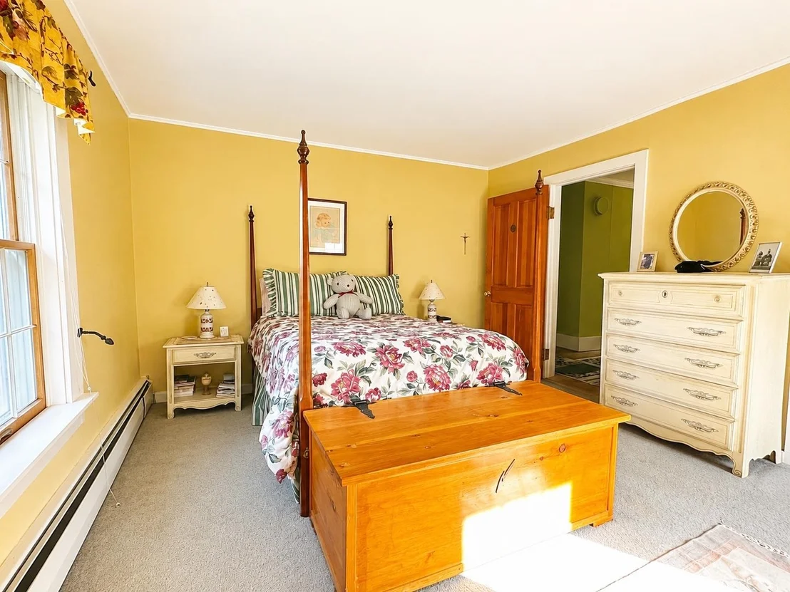 Photo of 212 Thrall