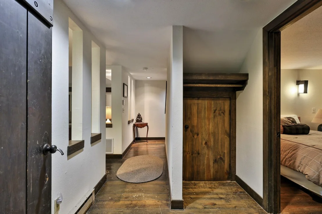 Photo of 212 Falcon Loop East
