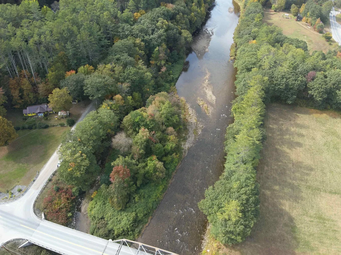 Photo of 1297 River